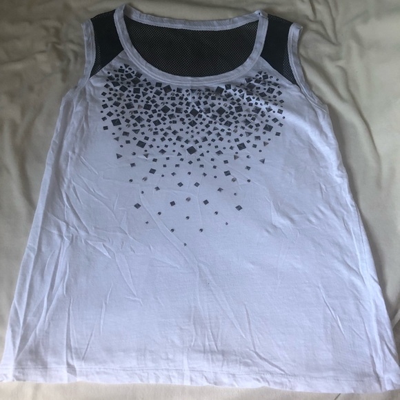torrid Tops - Torrid White Mesh Embellished Tank Top size 0 torrid Tops - Torrid White Mesh Embellished Tank Top size 0
